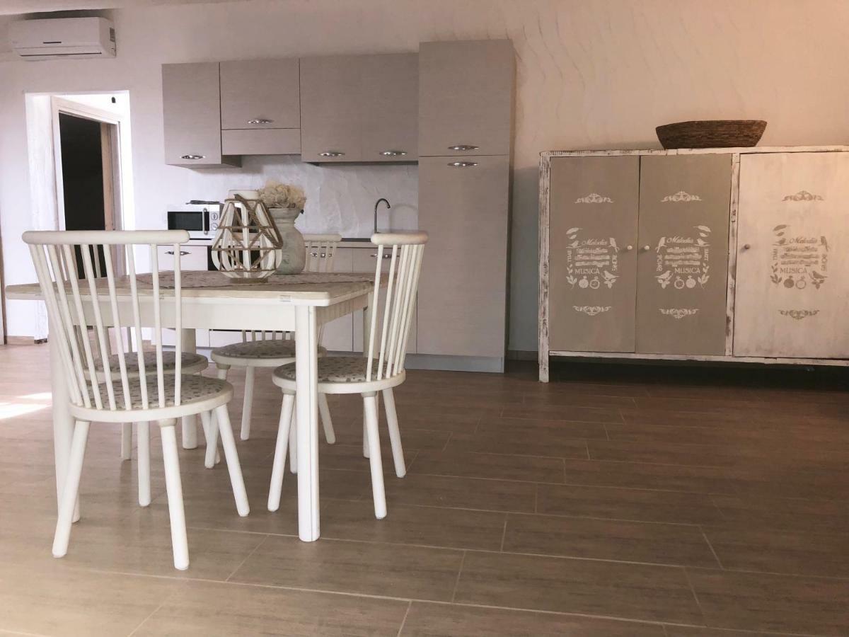 Appartamento Leda Piras Kültér fotó
